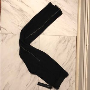 David Lerner/ Chiqudelgado- zipper in the back leg